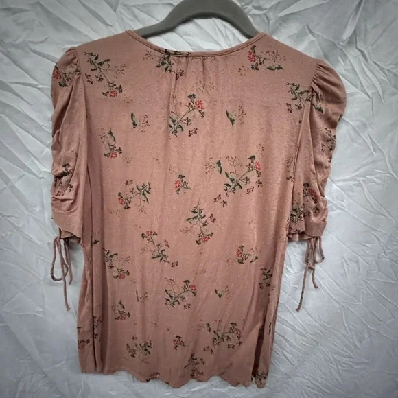 Lucky Brand Floral Mauve Top Ruched Tie Sleeve sz Small - Picture 8 of 9